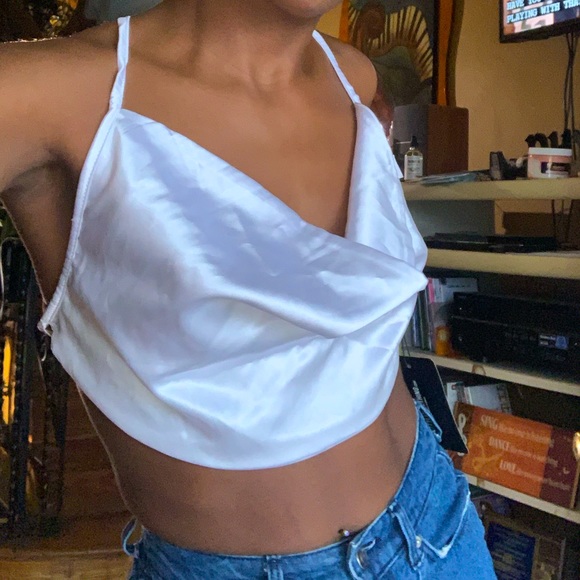 Satin crop top - Picture 1 of 3